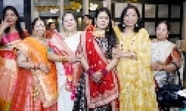 इरा कायस्थ महिला ग्रुप इंदौर  के 'आई लव माय इंडिया' कार्यक्रम में रंगारंग प्रस्तुतियों से जमा रंग